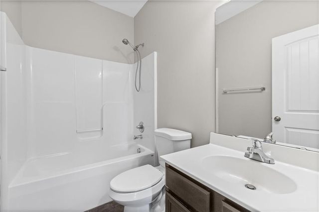 26147 W 141st Terrace, Olathe, KS 66061