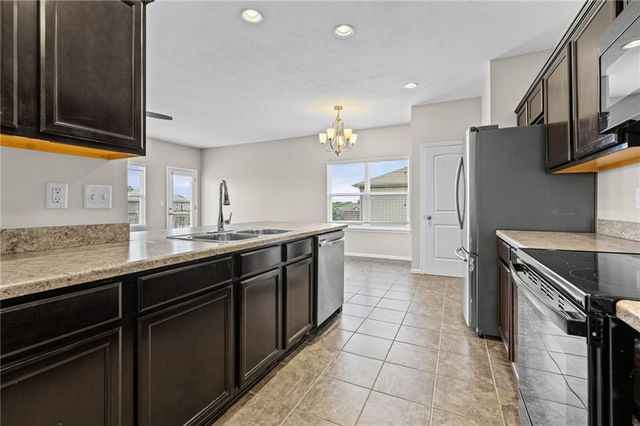 26147 W 141st Terrace, Olathe, KS 66061