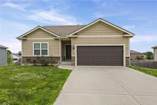 26147 W 141st Terrace, Olathe, KS 66061