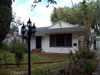 7429 Hesperia, Reseda, CA 91335