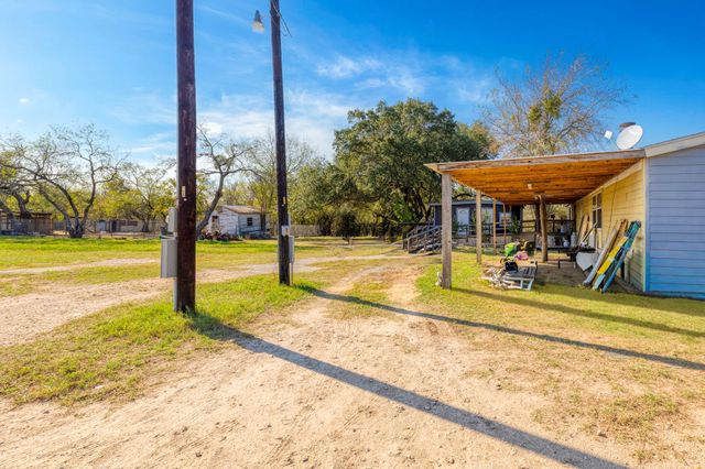 5035 Barth RD, Lockhart, TX 78644