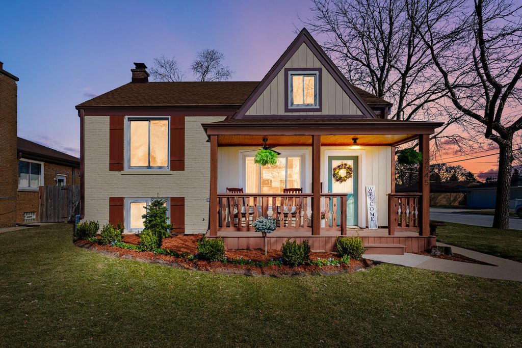 2945 Vernon Avenue, Brookfield, IL 60513