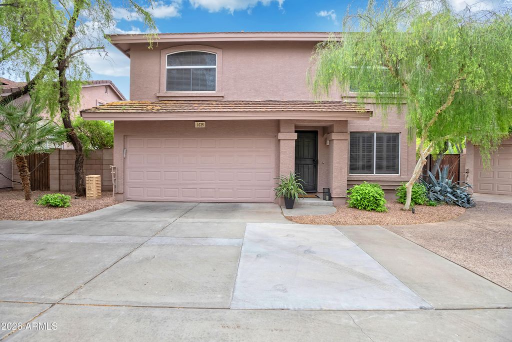 Image 1 of property listing at 7650 E WILLIAMS Drive 1035, Scottsdale, AZ 85255