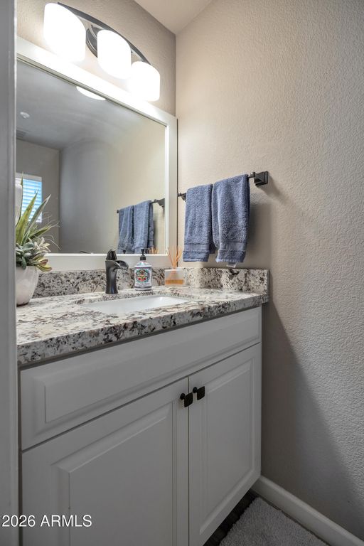 Image 11 of property listing at 7650 E WILLIAMS Drive 1035, Scottsdale, AZ 85255