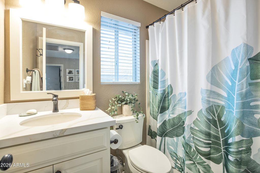 Image 19 of property listing at 7650 E WILLIAMS Drive 1035, Scottsdale, AZ 85255