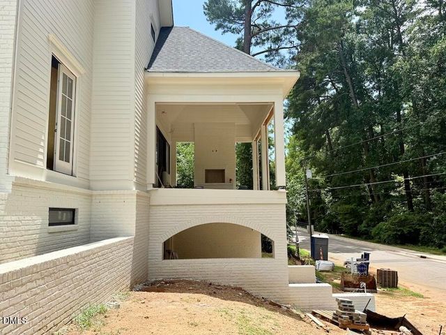 2123 Dunhill Drive, Raleigh, NC 27608