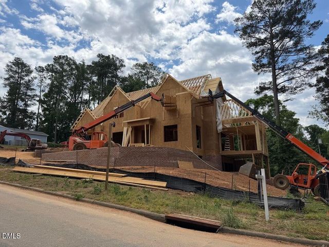 2123 Dunhill Drive, Raleigh, NC 27608