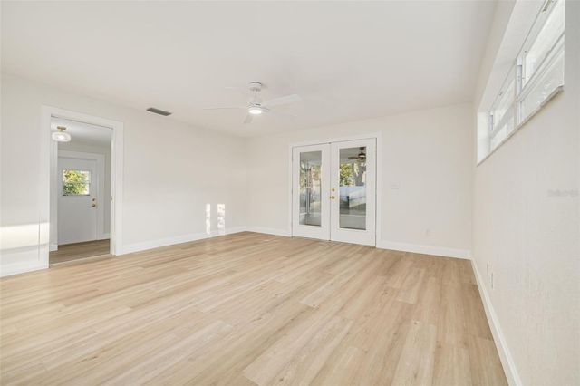 8062 28TH AVENUE N, St Petersburg, FL 33710