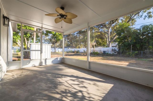 8062 28TH AVENUE N, St Petersburg, FL 33710