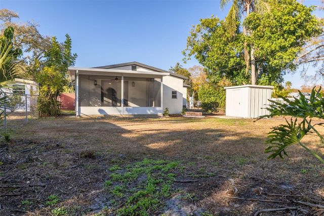 8062 28TH AVENUE N, St Petersburg, FL 33710