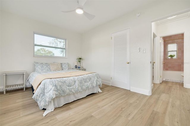 8062 28TH AVENUE N, St Petersburg, FL 33710