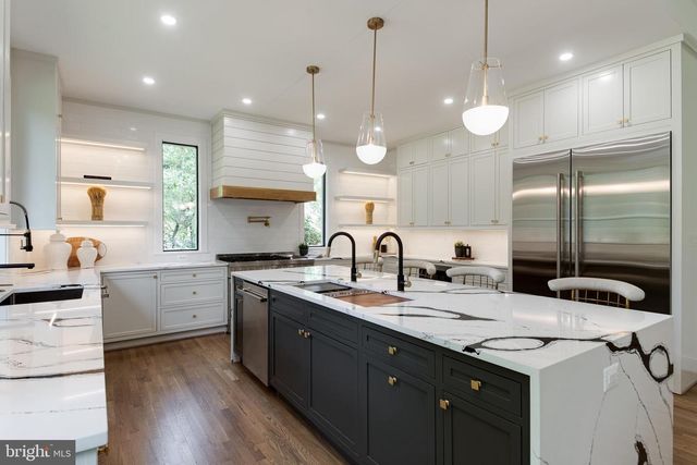 2664 MARCEY RD, Arlington, VA 22207