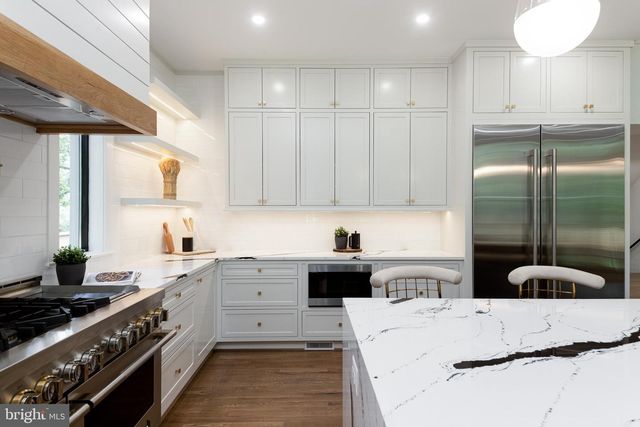 2664 MARCEY RD, Arlington, VA 22207