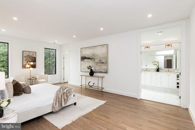 2664 MARCEY RD, Arlington, VA 22207