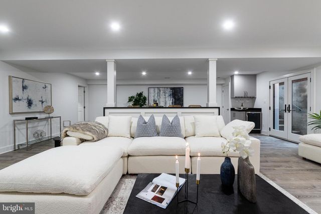 2664 MARCEY RD, Arlington, VA 22207