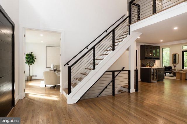 2664 MARCEY RD, Arlington, VA 22207