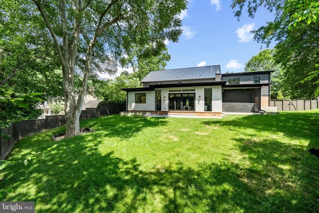 2664 MARCEY RD, Arlington, VA 22207