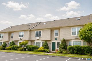 74 Glen Ridge Court 74, New Milford, CT 06776