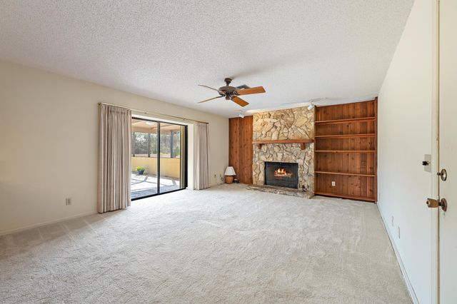 8090 Native Dancer Road E, Palm Beach Gardens, FL 33418