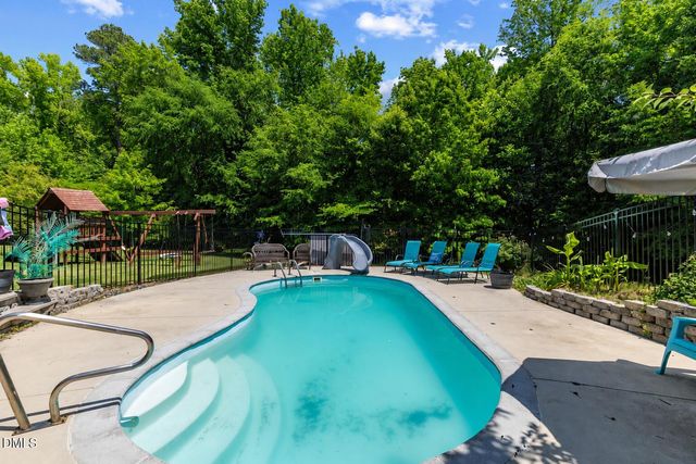 729 Highwater Place, Fuquay Varina, NC 27526