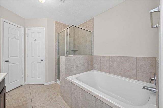 8506 Sunset Loch Drive, Spring, TX 77379