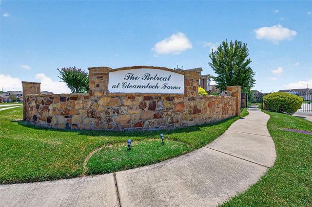 8506 Sunset Loch Drive, Spring, TX 77379