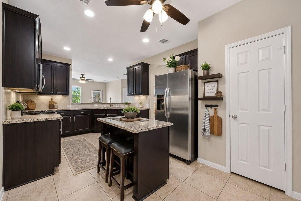 8506 Sunset Loch Drive, Spring, TX 77379