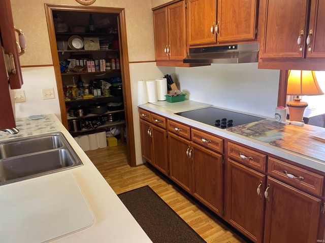 505 Meadow Lane, Hartford City, IN 47348