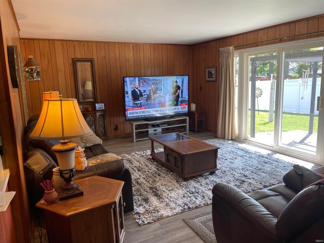 505 Meadow Lane, Hartford City, IN 47348