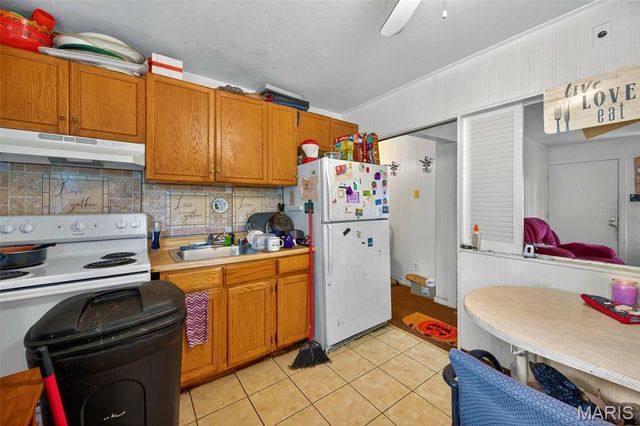 2367 Collett Drive, Moline Acres, MO 63136