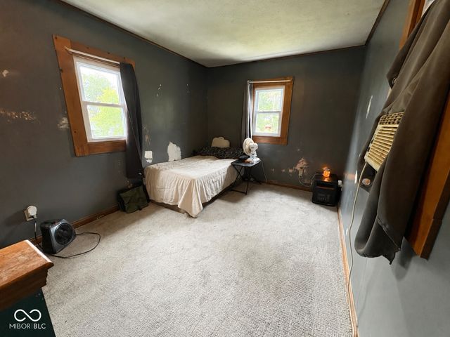 5631 N Clover West Drive, Fairland, IN 46126
