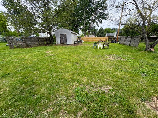 5631 N Clover West Drive, Fairland, IN 46126