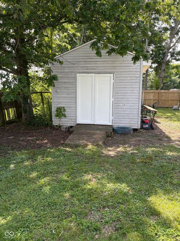 5631 N Clover West Drive, Fairland, IN 46126