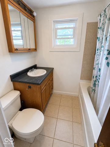 5631 N Clover West Drive, Fairland, IN 46126