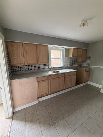 206 Model Farm Road, High Point, NC 27263