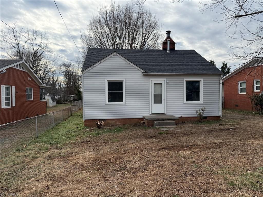 206 Model Farm Road, High Point, NC 27263