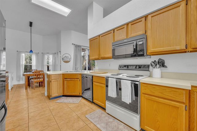 2432 DEERMEADOW DRIVE, Apopka, FL 32703