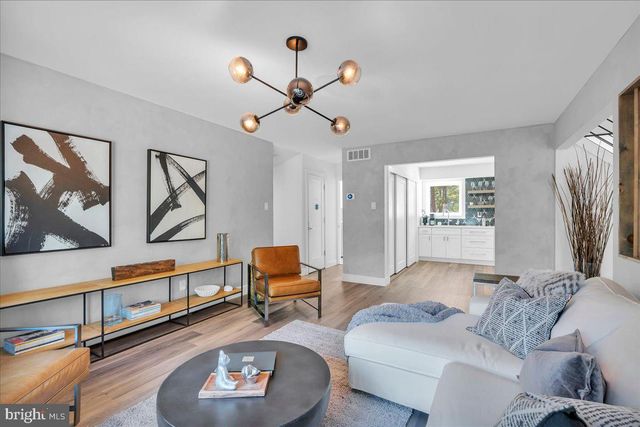 63 STONE MOUNTAIN LN, Marlton, NJ 08053