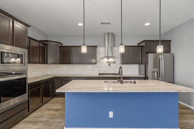 480 Michael Avenue SW, Los Lunas, NM 87031
