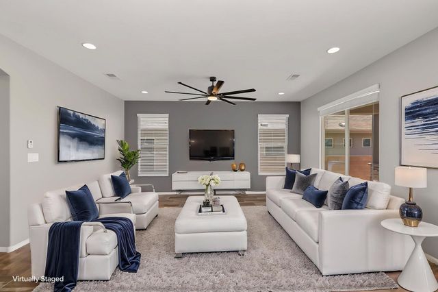 480 Michael Avenue SW, Los Lunas, NM 87031