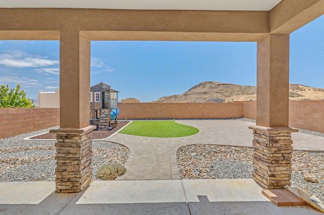 480 Michael Avenue SW, Los Lunas, NM 87031