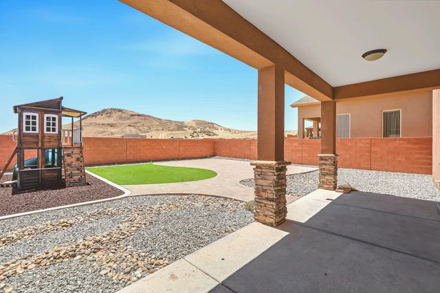480 Michael Avenue SW, Los Lunas, NM 87031
