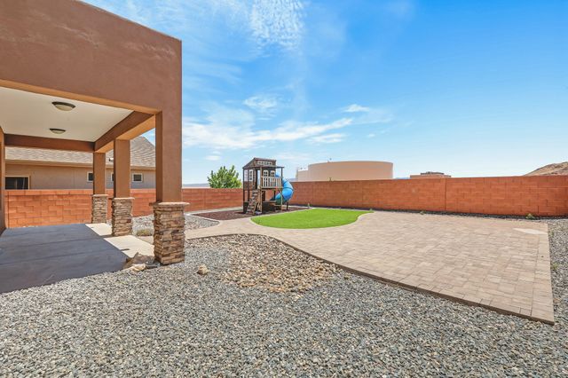 480 Michael Avenue SW, Los Lunas, NM 87031