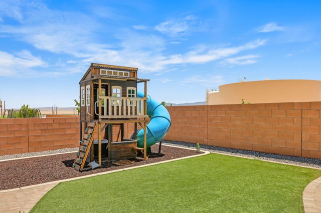 480 Michael Avenue SW, Los Lunas, NM 87031