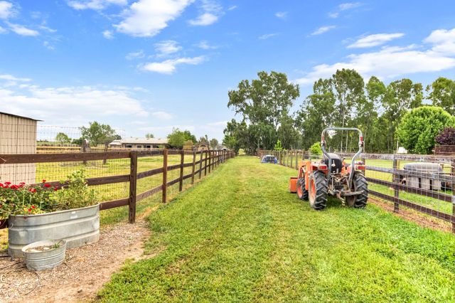 12065 Kirkwood St, Herald, CA 95638