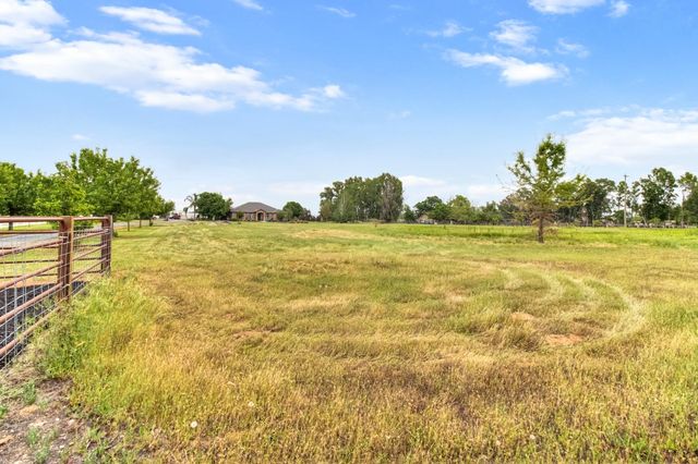 12065 Kirkwood St, Herald, CA 95638