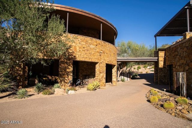 11225 E Whispering Ridge Way, Scottsdale, AZ 85255