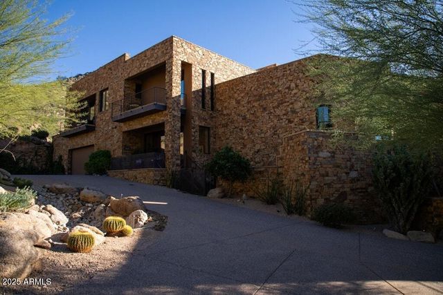 11225 E Whispering Ridge Way, Scottsdale, AZ 85255