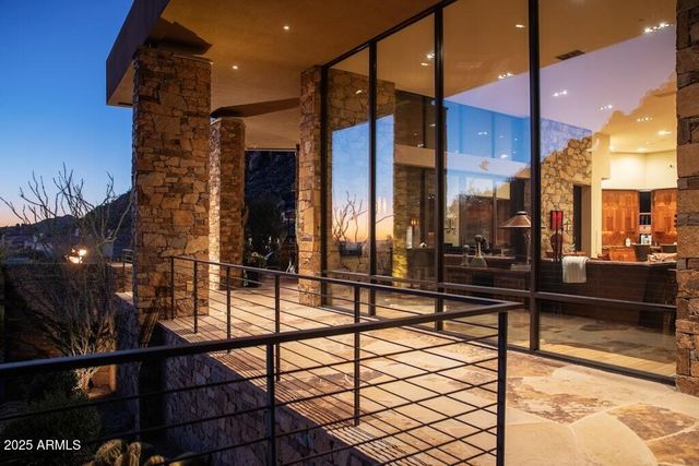 11225 E Whispering Ridge Way, Scottsdale, AZ 85255