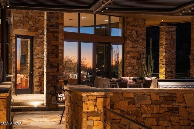 11225 E Whispering Ridge Way, Scottsdale, AZ 85255